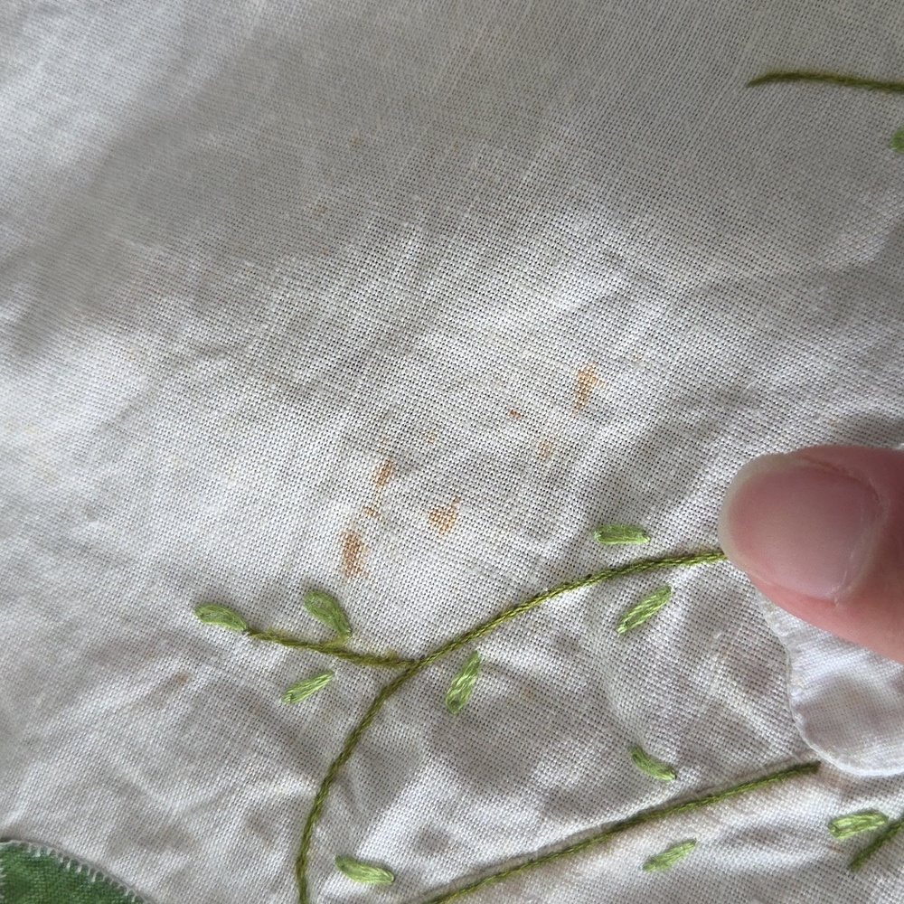 Cottagecore Vintage Hand Embroidered Applique Butterfly Oval Tablecloth - Picture 13 of 17